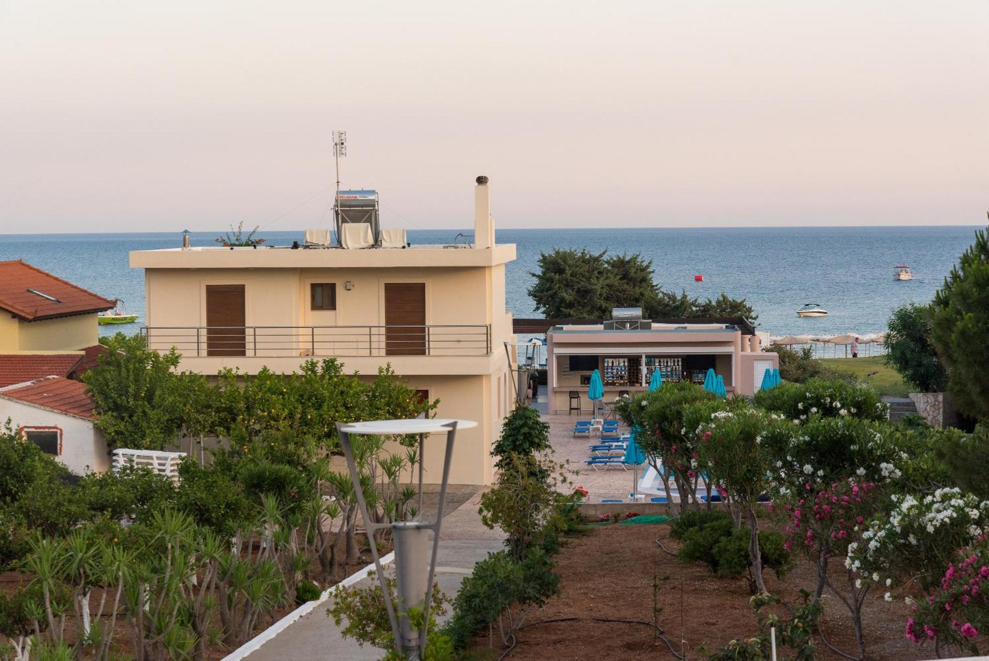 Amaryllis Front Beach Hotel Lardos Esterno foto