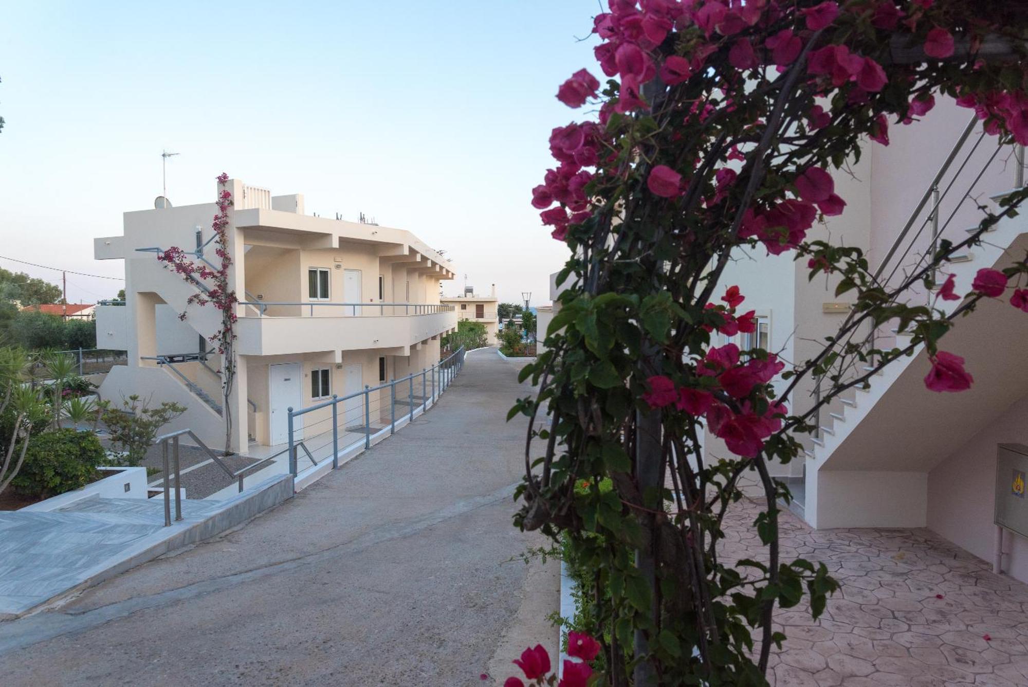 Amaryllis Front Beach Hotel Lardos Esterno foto
