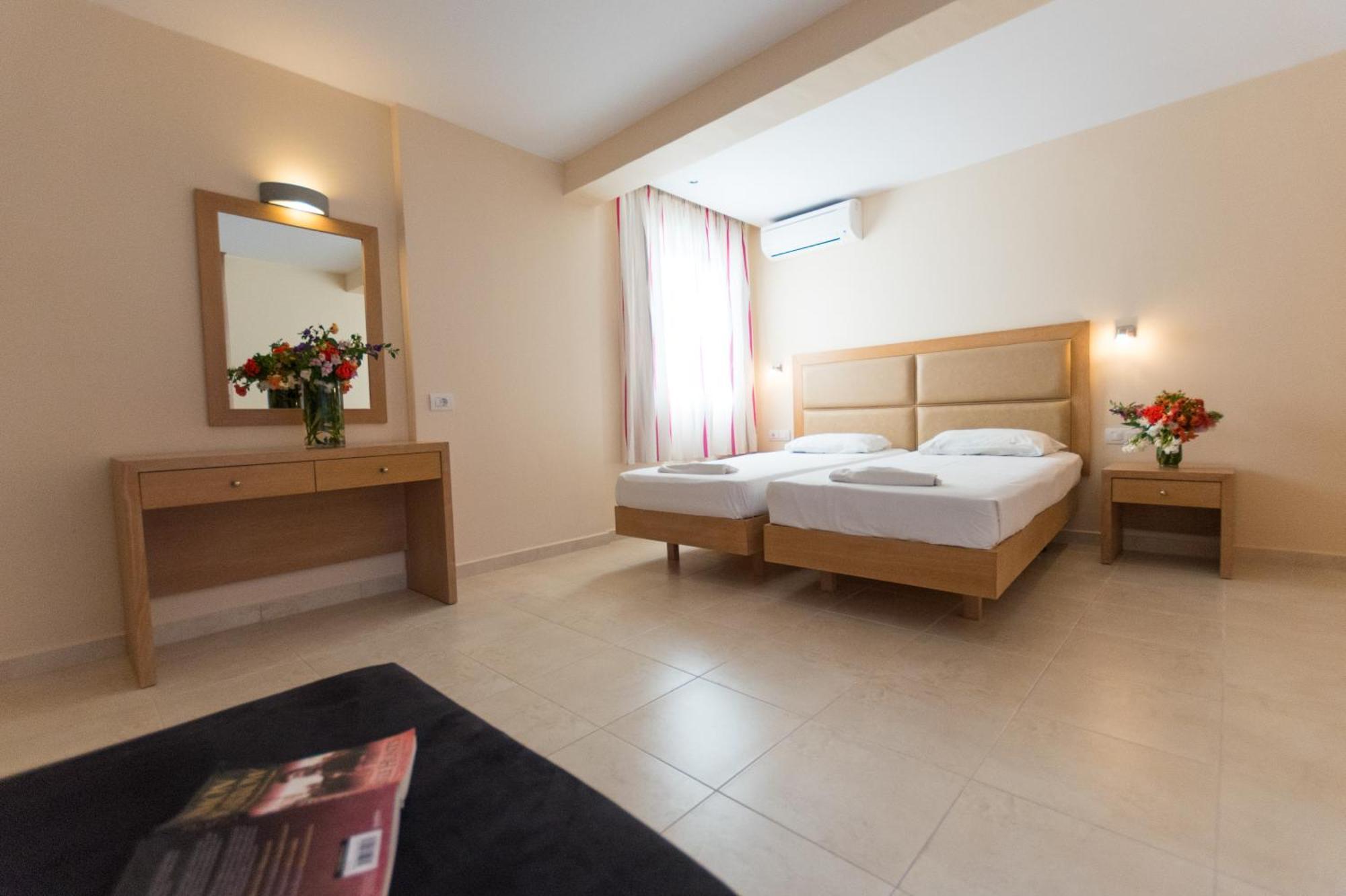 Amaryllis Front Beach Hotel Lardos Esterno foto